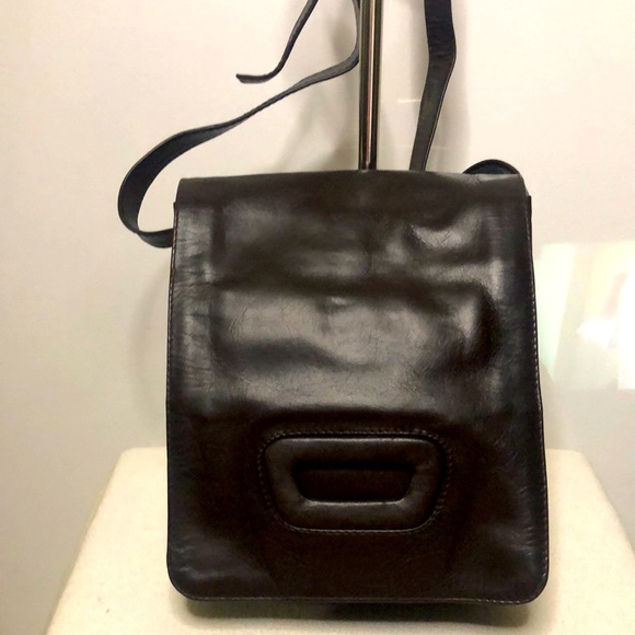 KENNETH COLE dark brown soft leather crossbody handbag. 5 compartments on bag. - Picture 1 of 14